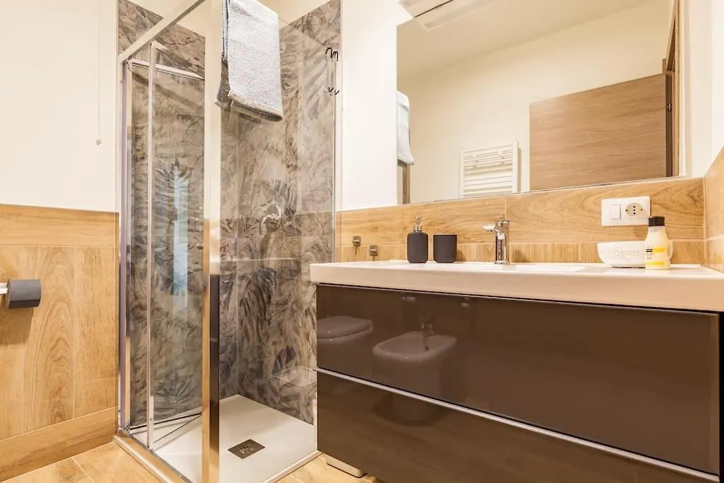 Milano Lambrate Charming Suite Vicino A Aeroporto Linate Metro4 E Ospedale San Raffaele Apartment