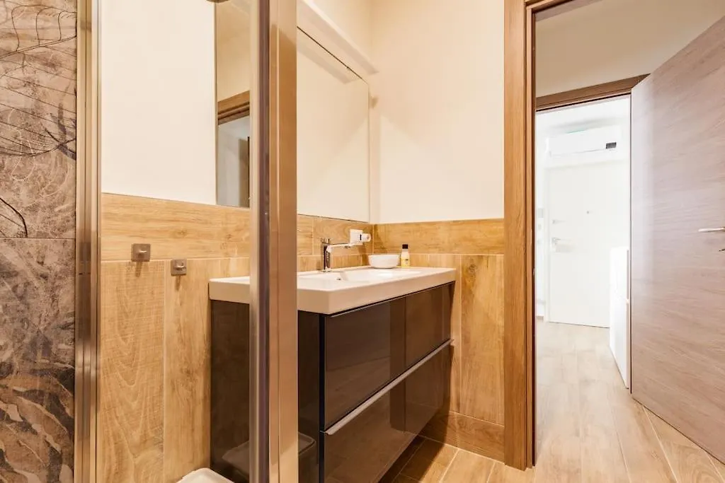 Apartment Milano Lambrate Charming Suite Vicino A Aeroporto Linate Metro4 E Ospedale San Raffaele